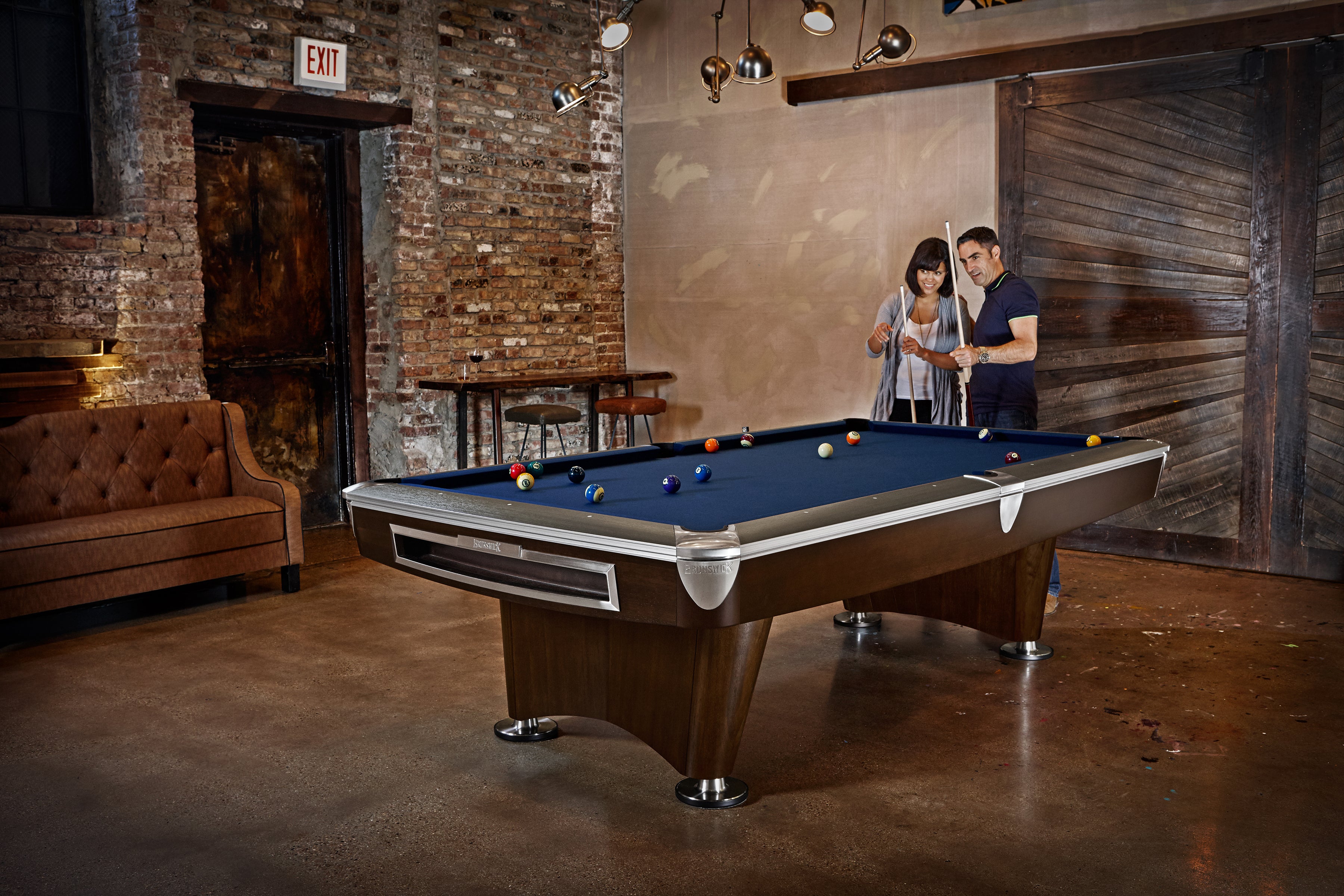 Brunswick Billiards Gold Crown VI 9' Slate Pool Table in Skyline Walnut/Espresso w/ Pockets
