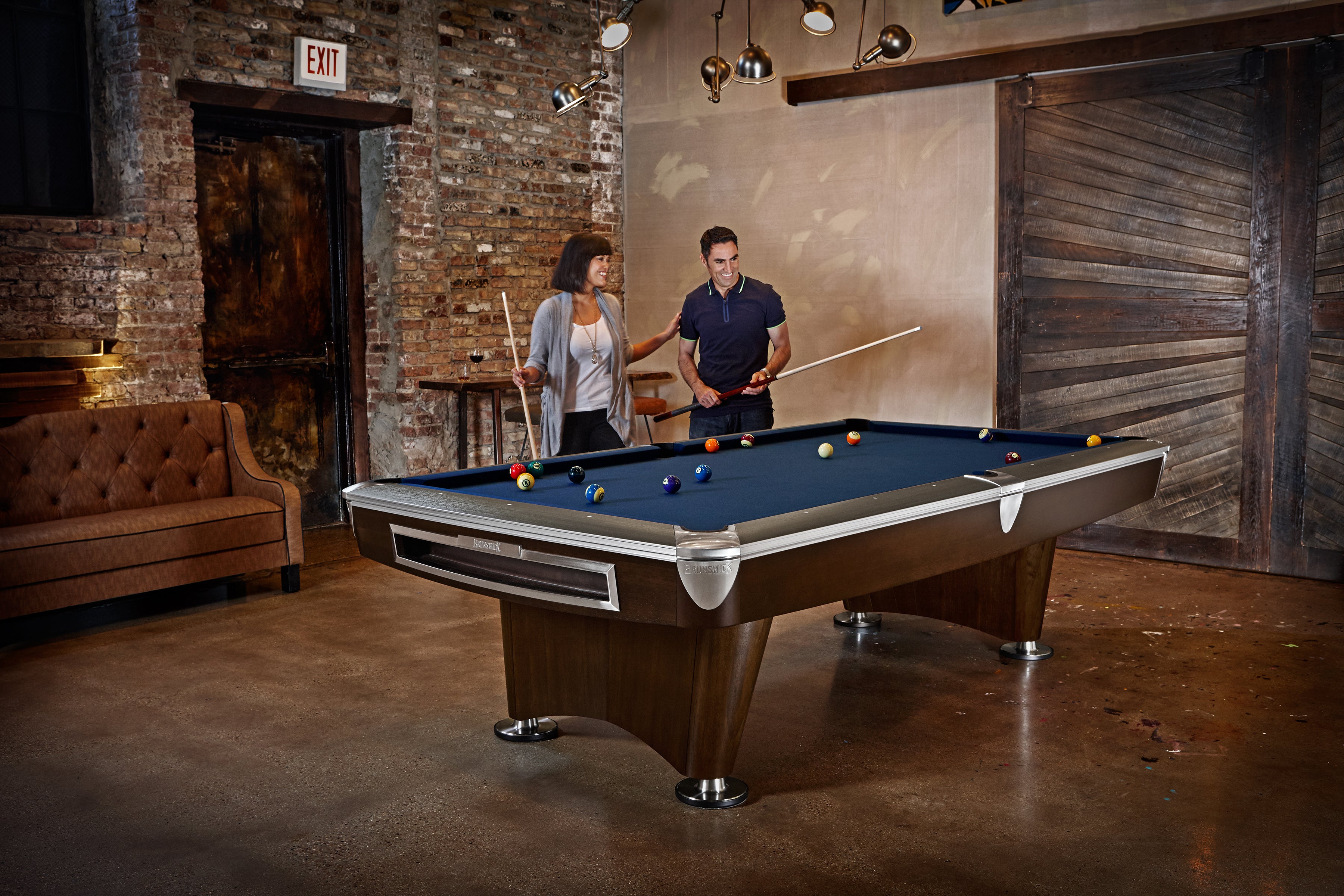 Brunswick Billiards Gold Crown VI 9' Slate Pool Table in Skyline Walnut/Espresso w/ Pockets