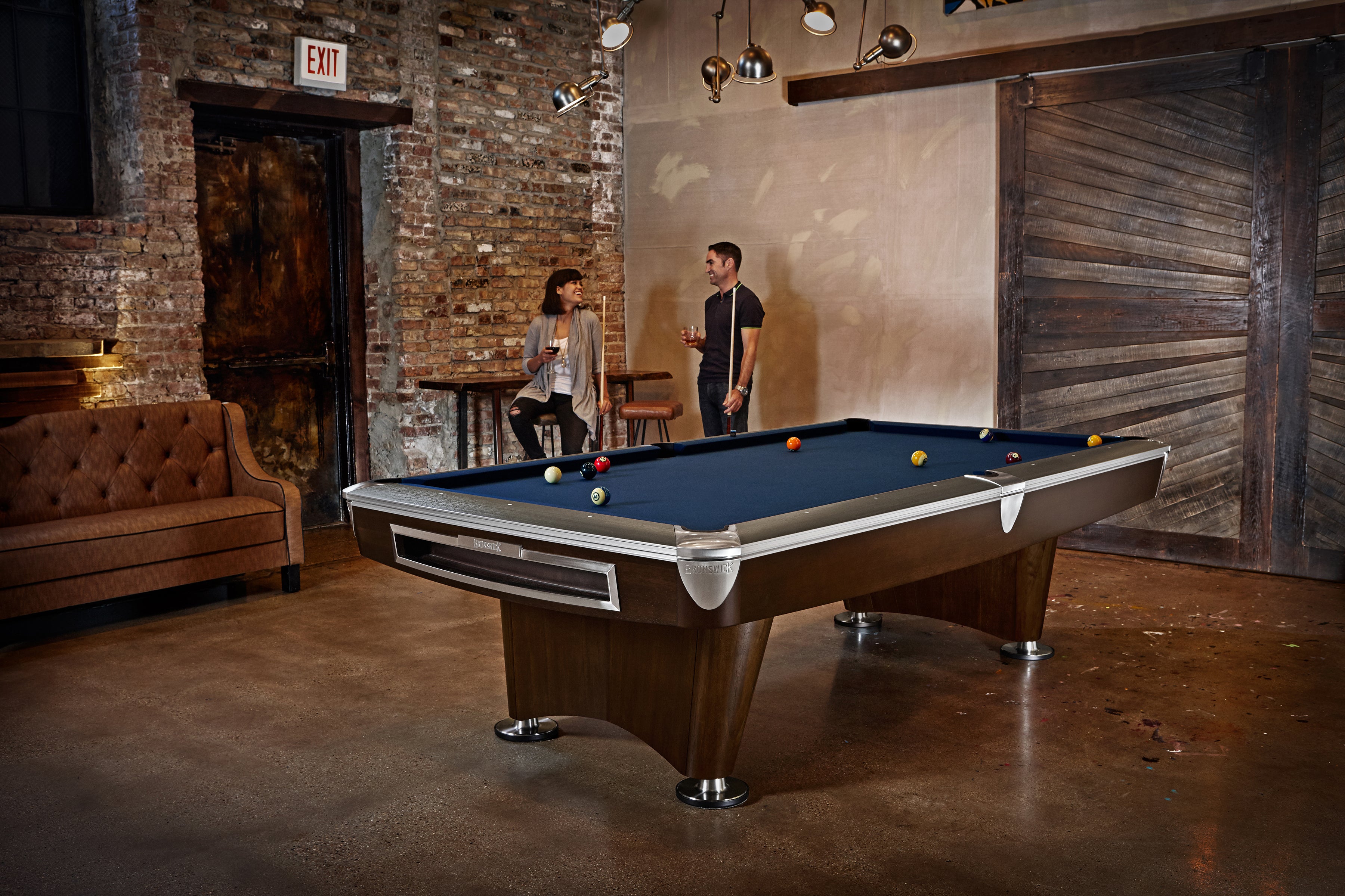 Brunswick Billiards Gold Crown VI 9' Slate Pool Table in Skyline Walnut/Espresso w/ Pockets