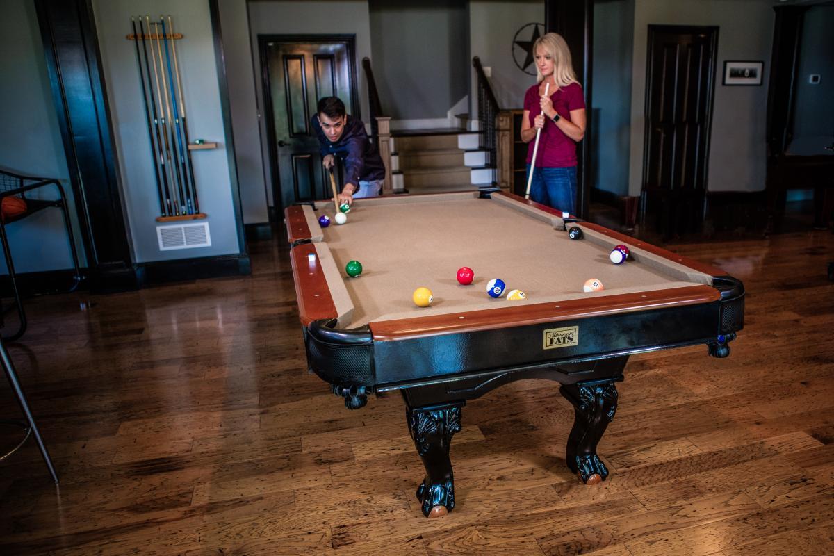 Minnesota Fats 7.5' Covington Billiard Table