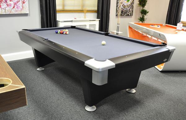 Brunswick Billiards BLACK WOLF 8' Pool Table